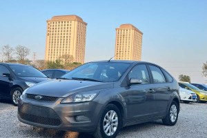 ?？怂?福特 兩廂經(jīng)典 1.8L 手動基本型