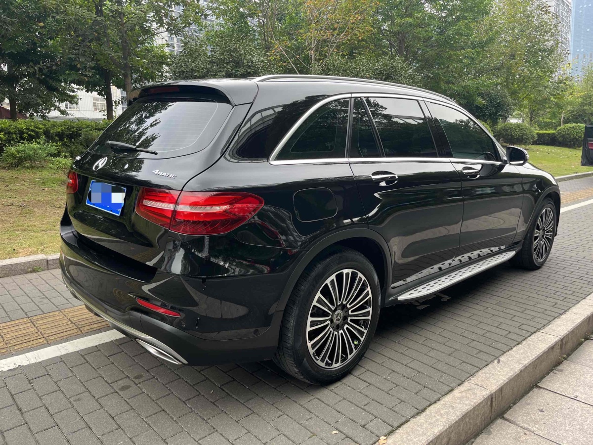 2019年4月奔馳 奔馳GLC  2019款 改款 GLC 260 L 4MATIC 豪華型