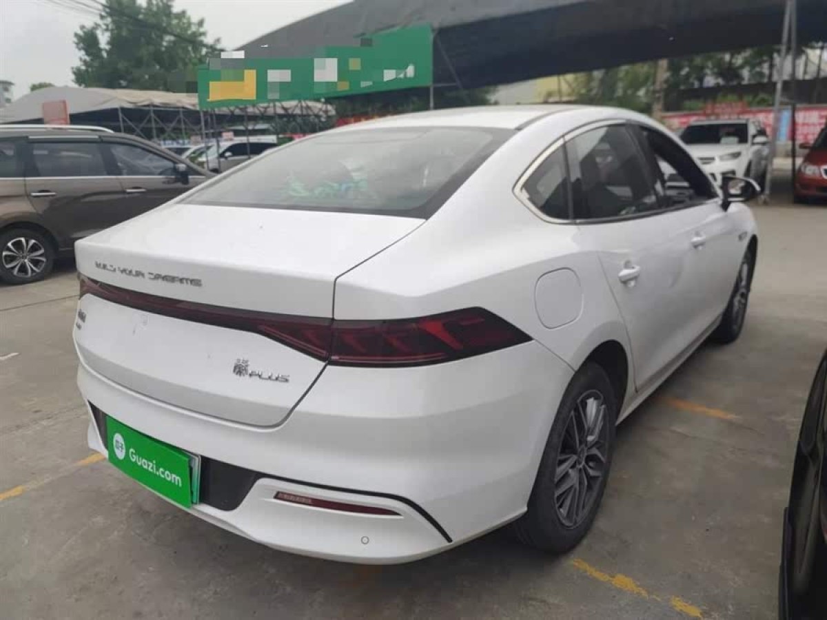 比亞迪 秦PLUS  2023款 冠軍版 DM-i 120KM超越型圖片