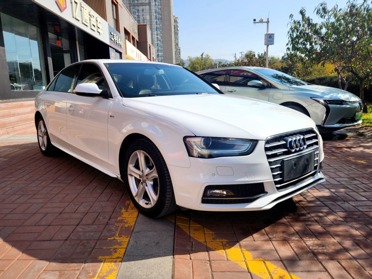 奧迪 奧迪A4L  2015款 45 TFSI quattro個(gè)性運(yùn)動(dòng)型圖片