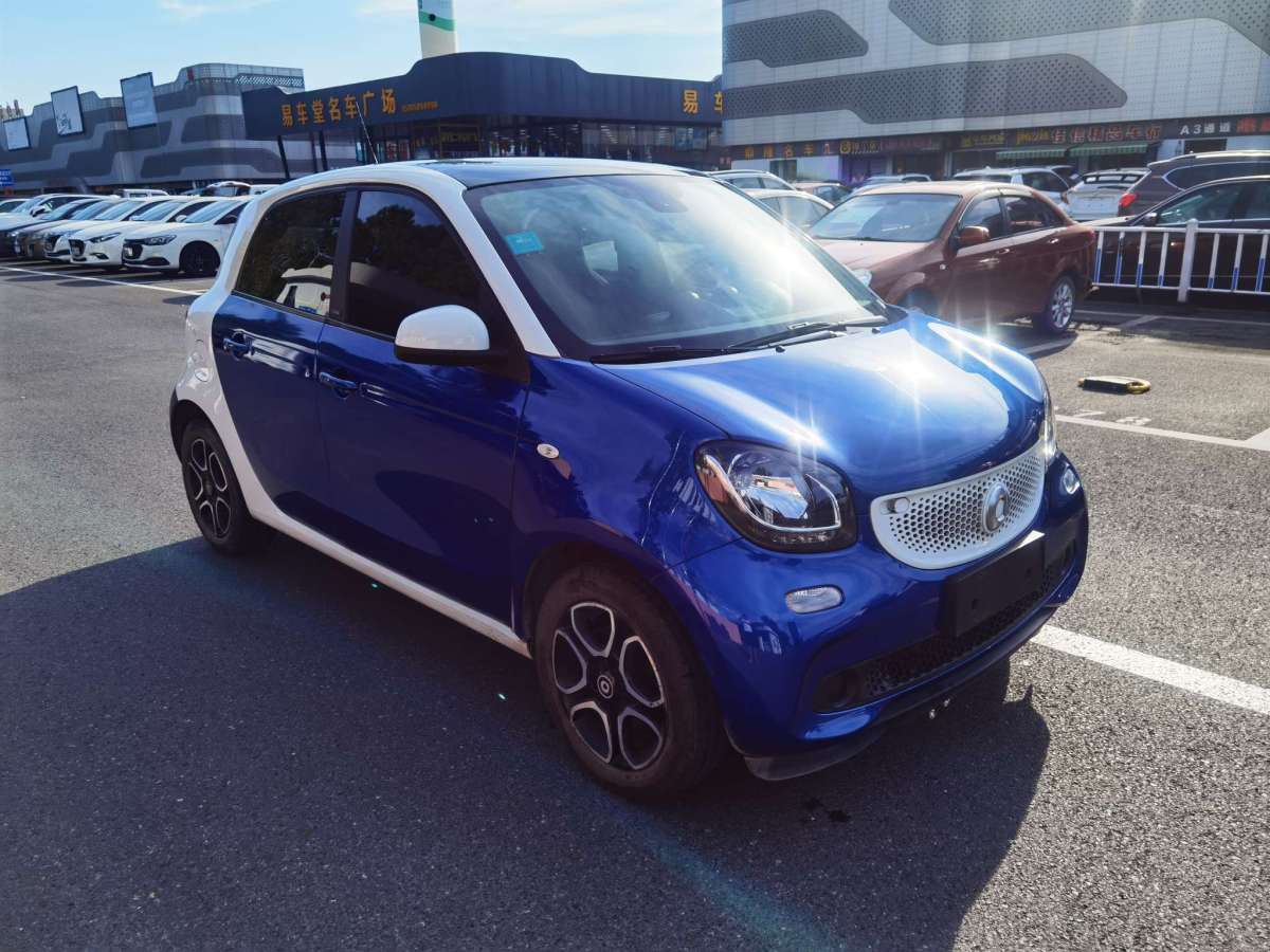 smart forfour 2016款 0.9t 66千瓦極致版圖片