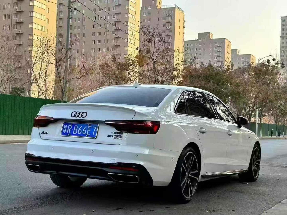 奧迪 奧迪A4L  2024款 40 TFSI 時(shí)尚動(dòng)感型圖片