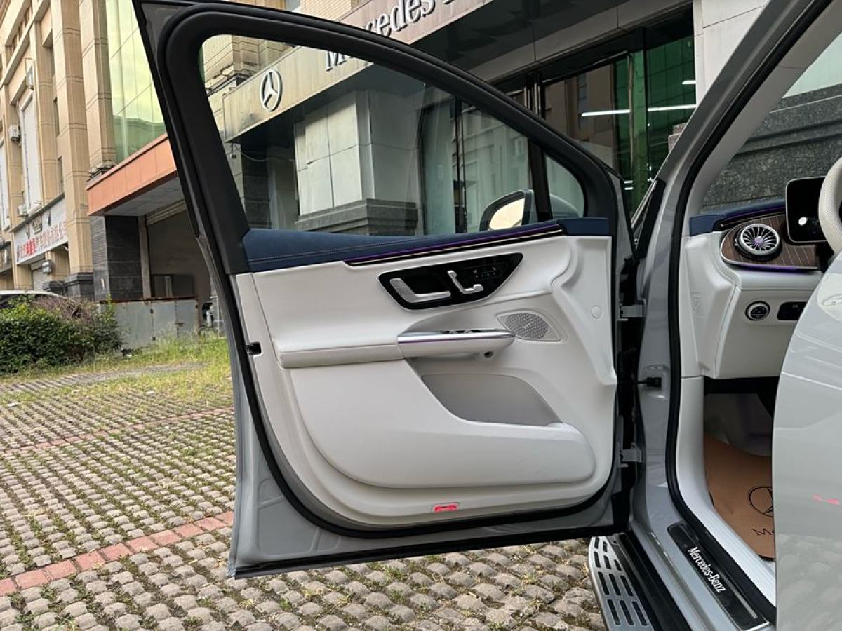 奔馳 奔馳EQE SUV  2023款 350 4MATIC 豪華版圖片