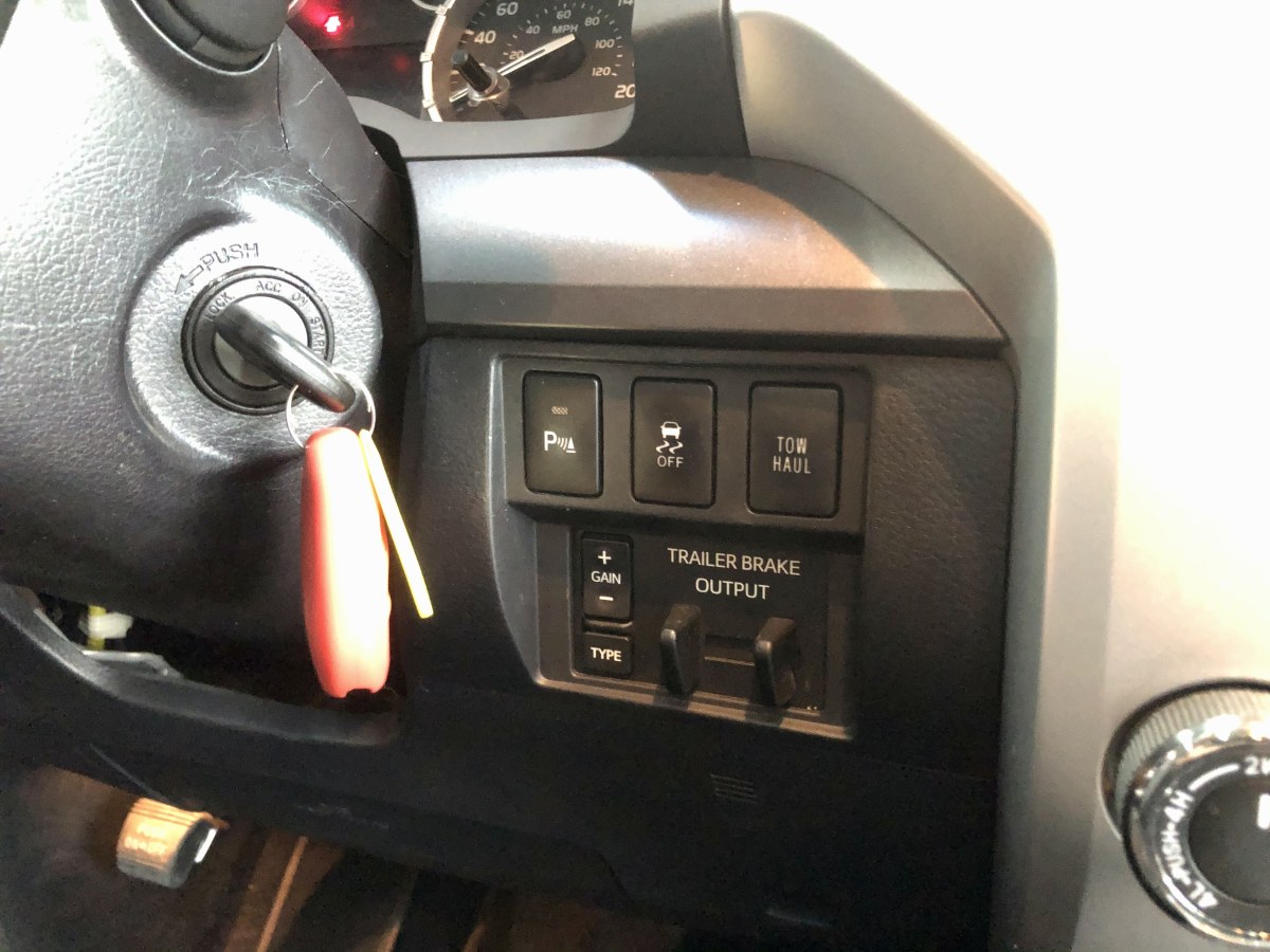 丰田 坦途  2017款 5.7 SR5 四驱 CrewMax 美规版图片