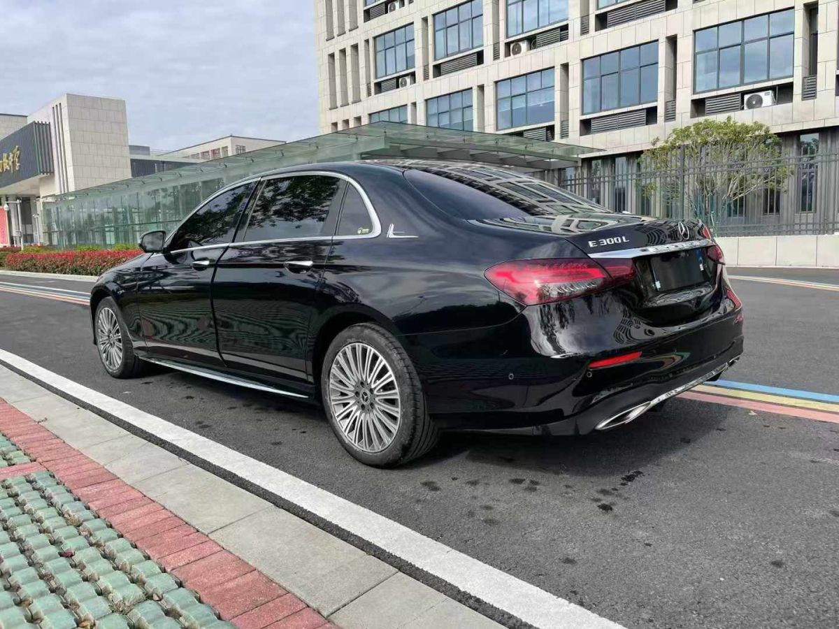 奔馳 奔馳E級  2020款 E 300 L 豪華型圖片