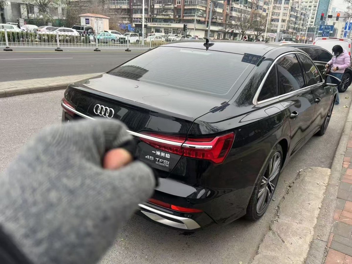 奧迪 奧迪A6L  2024款 45 TFSI quattro 臻選動(dòng)感型圖片