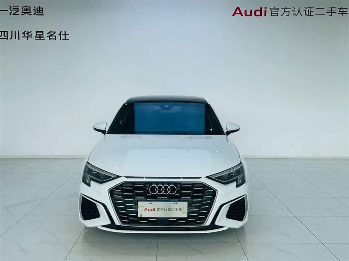 奧迪 奧迪A3  2022款 A3L Limousine 35 TFSI 時(shí)尚運(yùn)動(dòng)型圖片