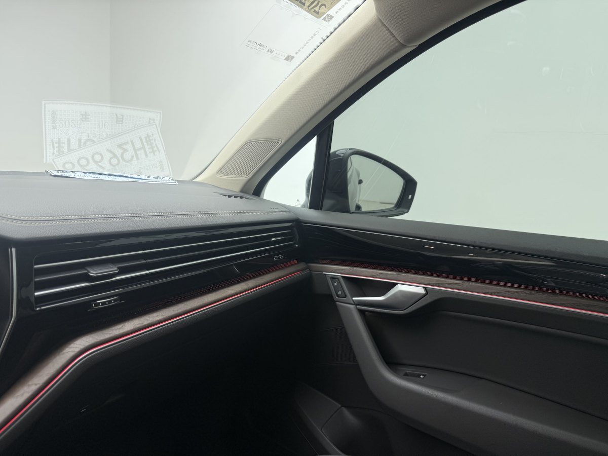 大眾 途銳  2023款 3.0TSI 銳享版 經(jīng)典運動套裝圖片