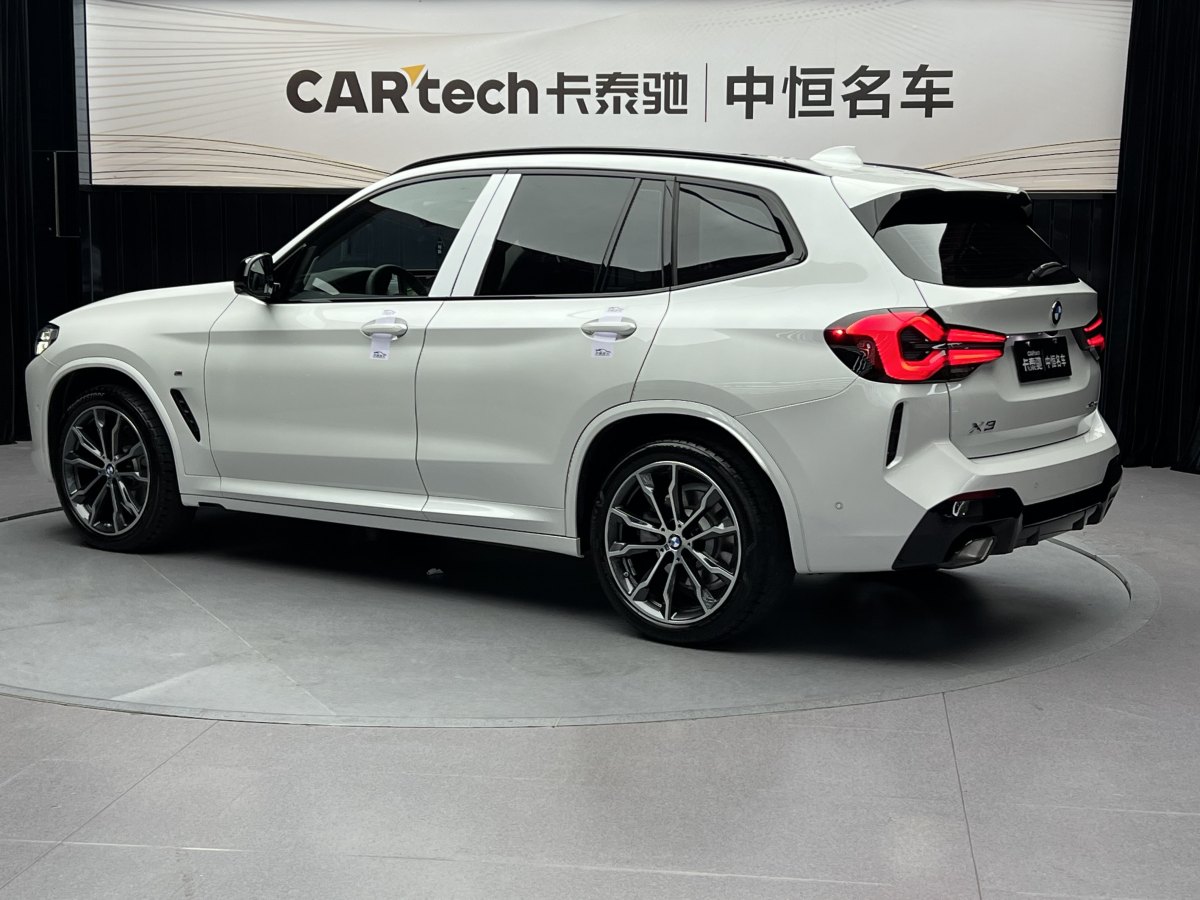 寶馬 寶馬X3  2022款 改款 xDrive30i 領(lǐng)先型 M曜夜套裝圖片