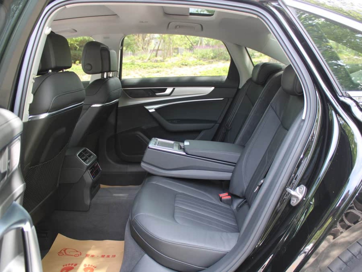 奧迪 奧迪A6L  2020款 45 TFSI quattro 臻選致雅型圖片