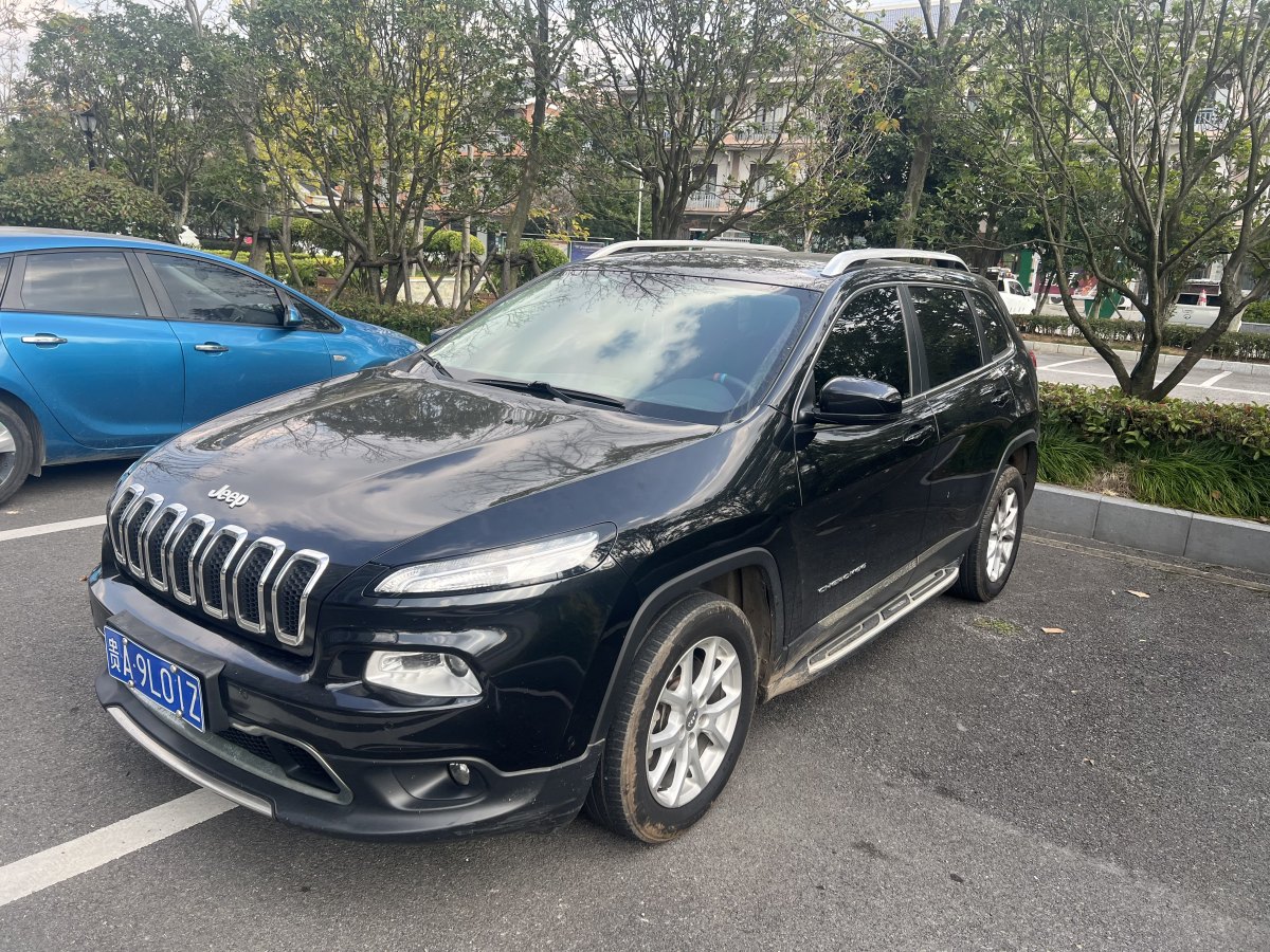 Jeep 自由光  2016款 2.4L 領(lǐng)先智能版圖片