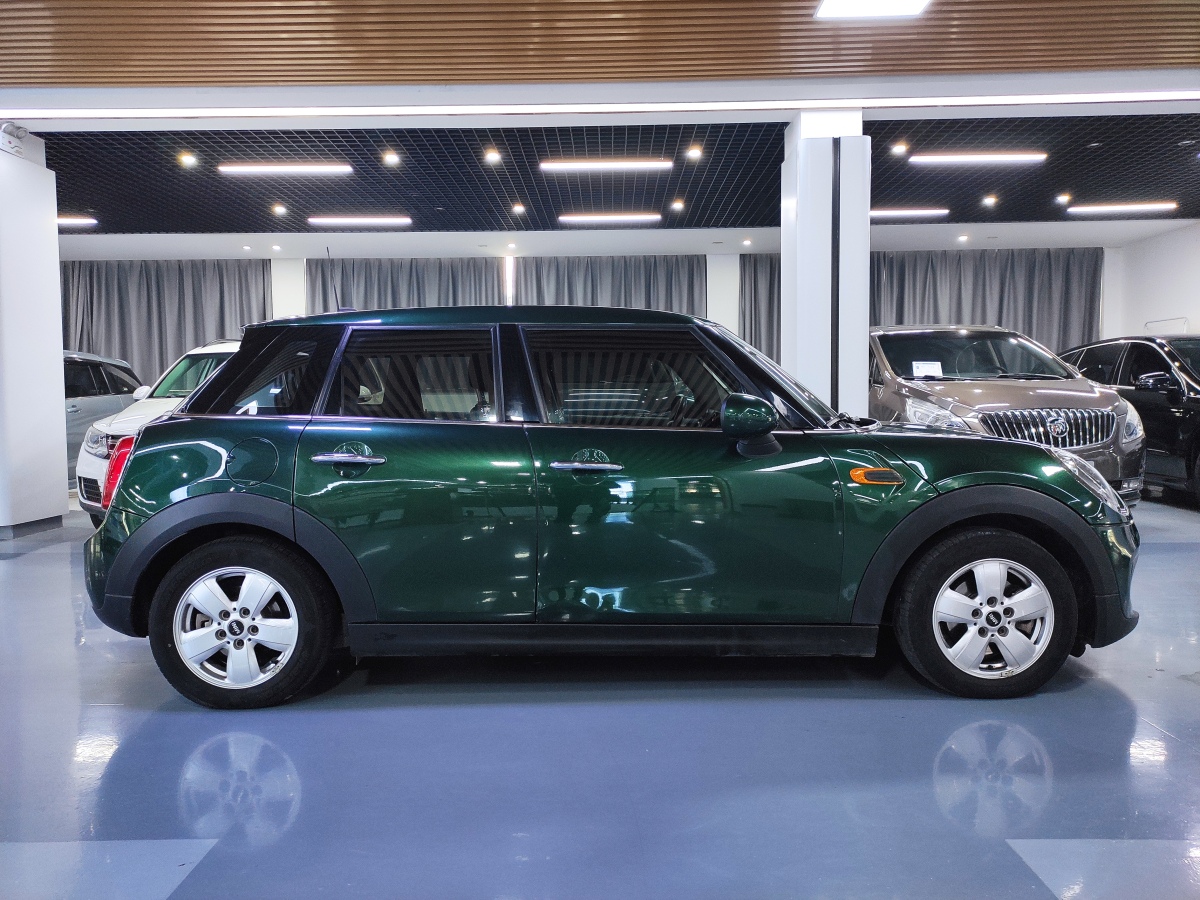 MINI MINI  2016款 1.2T ONE 五門版圖片