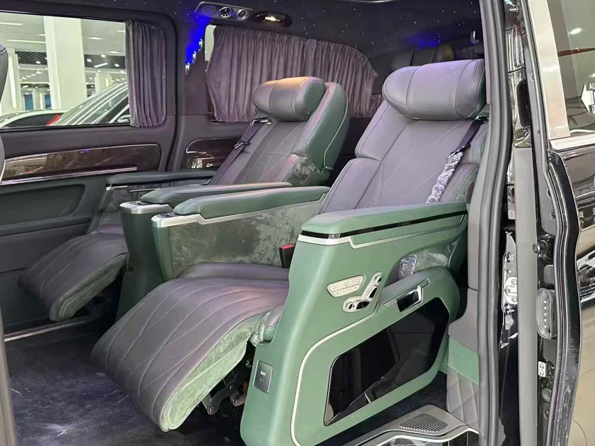 金冠 金冠奔馳V-Class  2023款 2.0T 巴赫圖片
