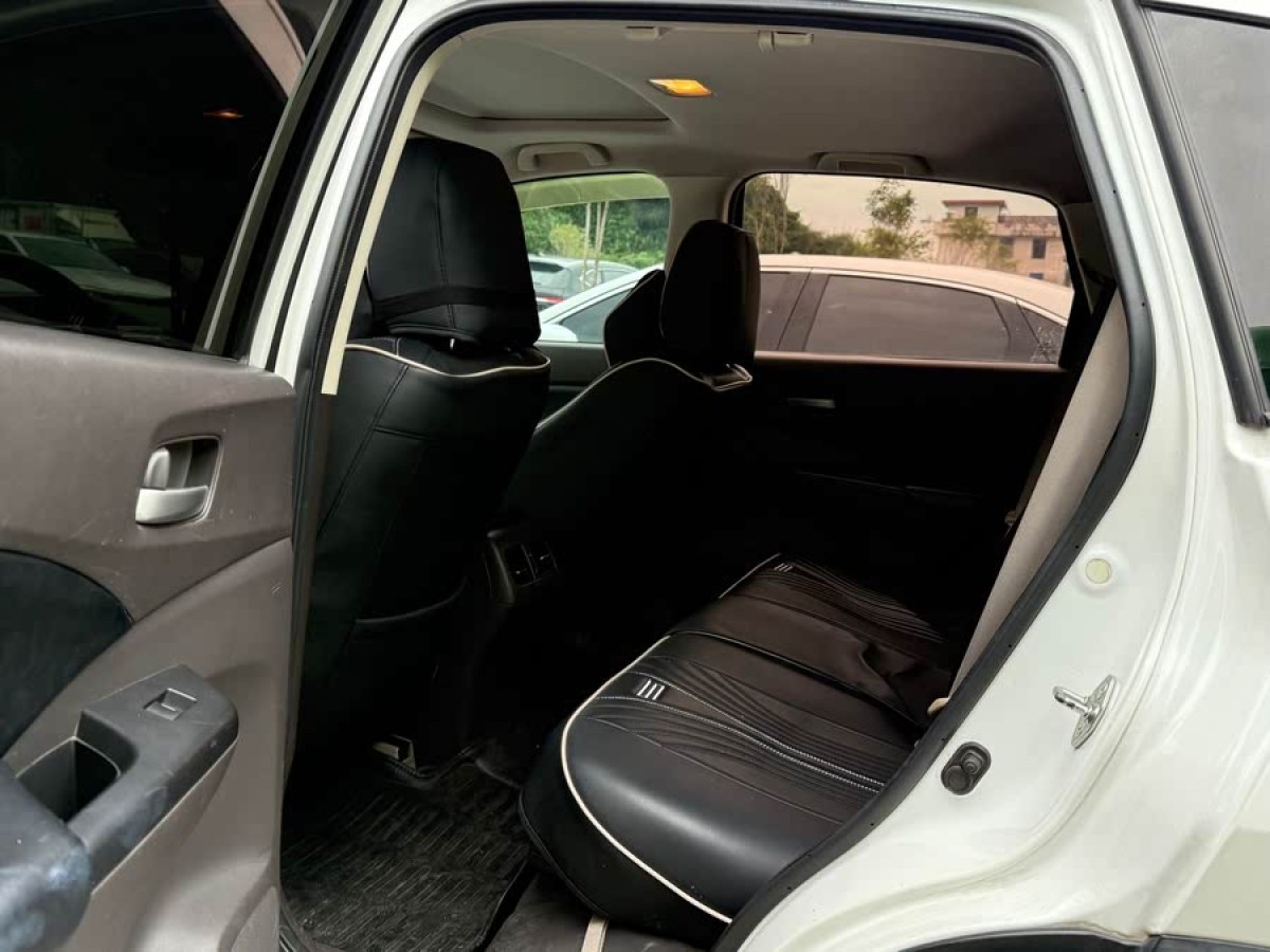 本田 CR-V  2013款 2.0L 兩驅(qū)經(jīng)典版圖片