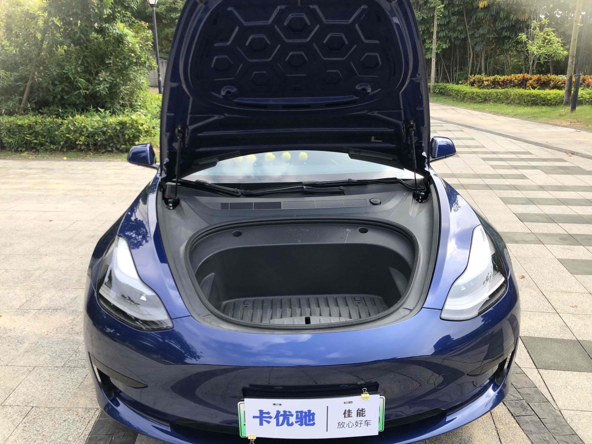 特斯拉 Model 3  2022款 改款 后輪驅(qū)動版圖片