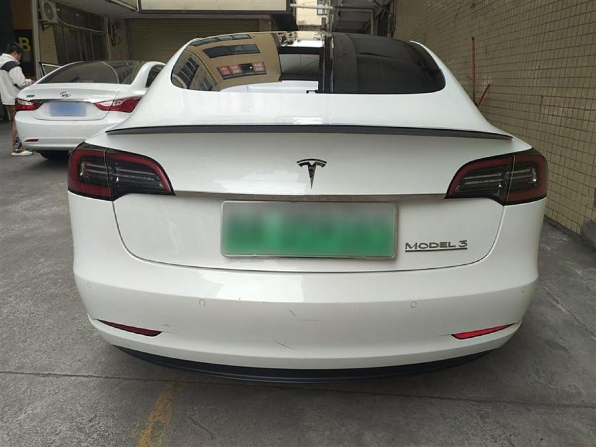 特斯拉 Model 3  2021款 改款 標(biāo)準(zhǔn)續(xù)航后驅(qū)升級版圖片