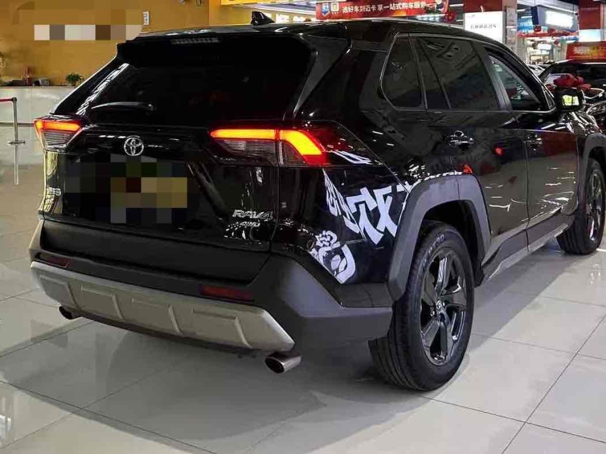 2022年7月豐田 RAV4  2018款 榮放 2.0L CVT兩驅(qū)風(fēng)尚版