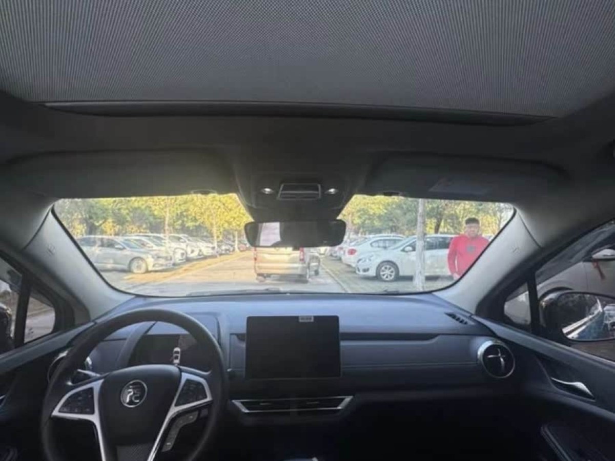 比亞迪 元新能源  2019款 EV535 高能領(lǐng)航版圖片