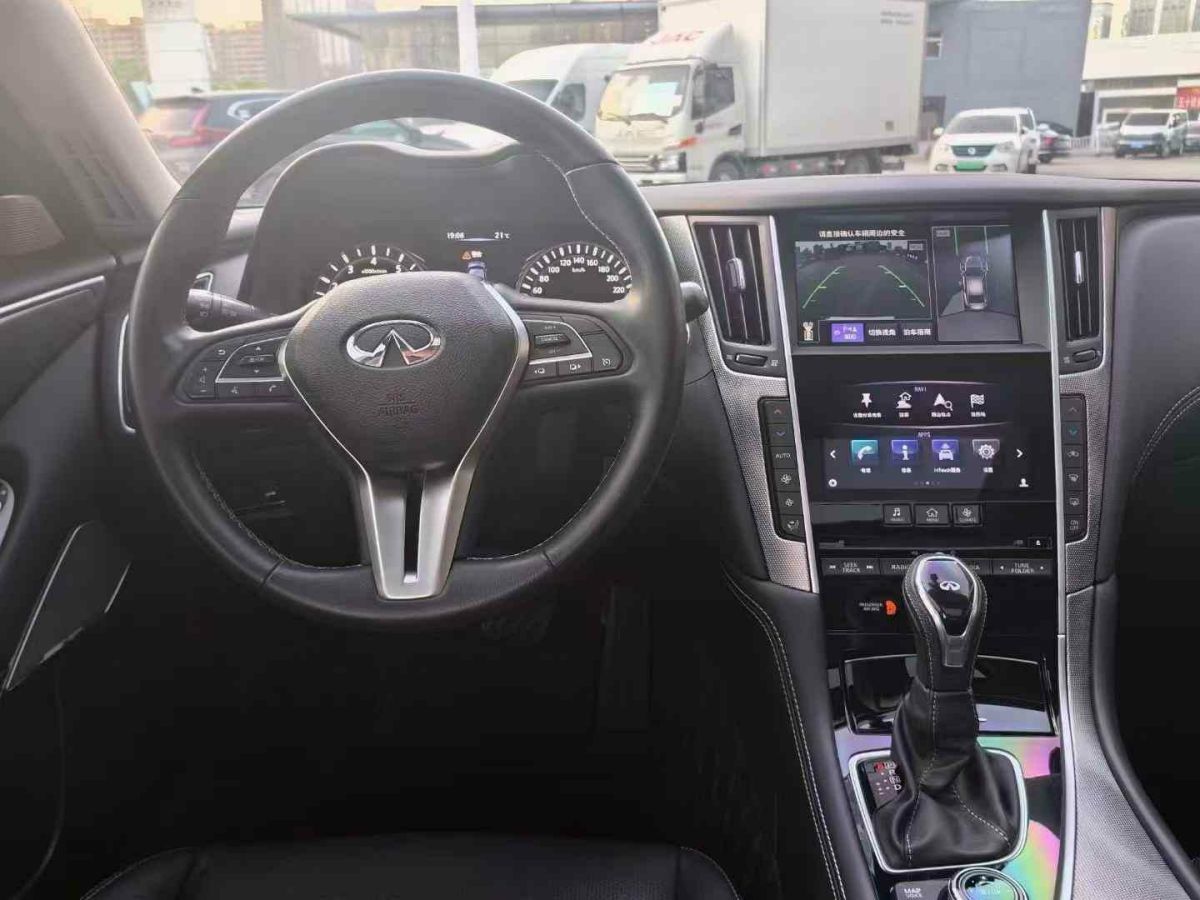 英菲尼迪 Q50L  2021款 2.0T 舒適版圖片