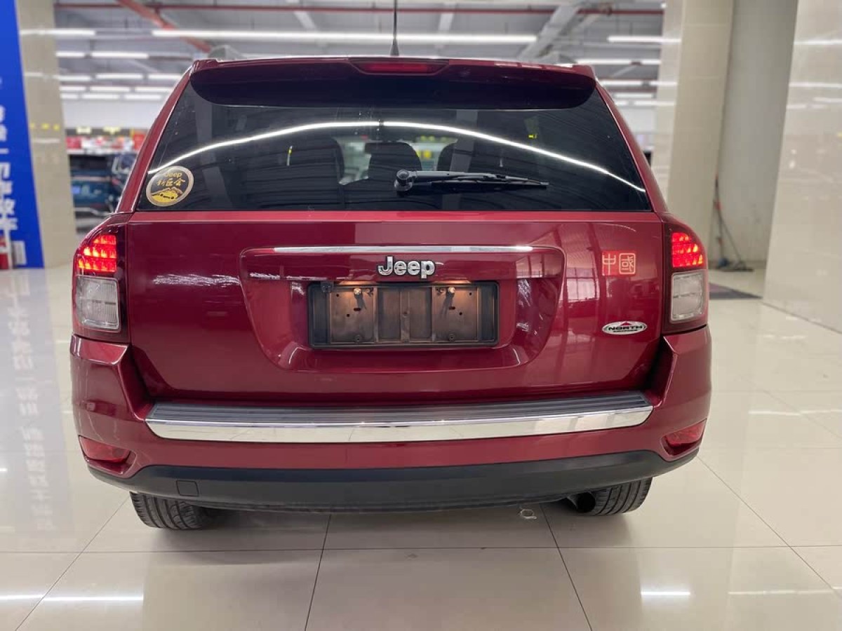 Jeep 指南者  2014款 改款 2.4L 四驅(qū)舒適版圖片