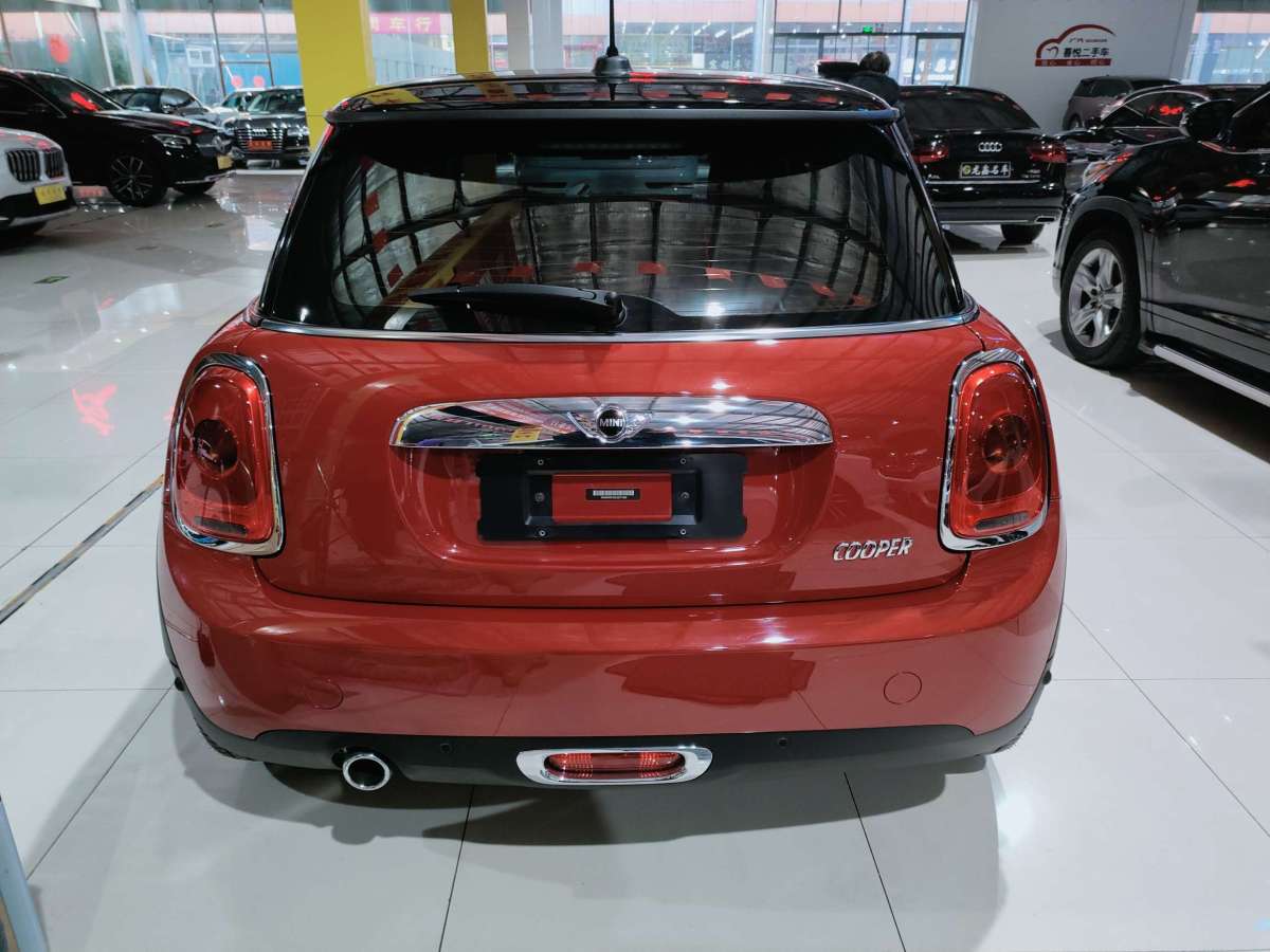 MINI MINI  2018款 1.5T COOPER 色彩紀(jì)念版圖片