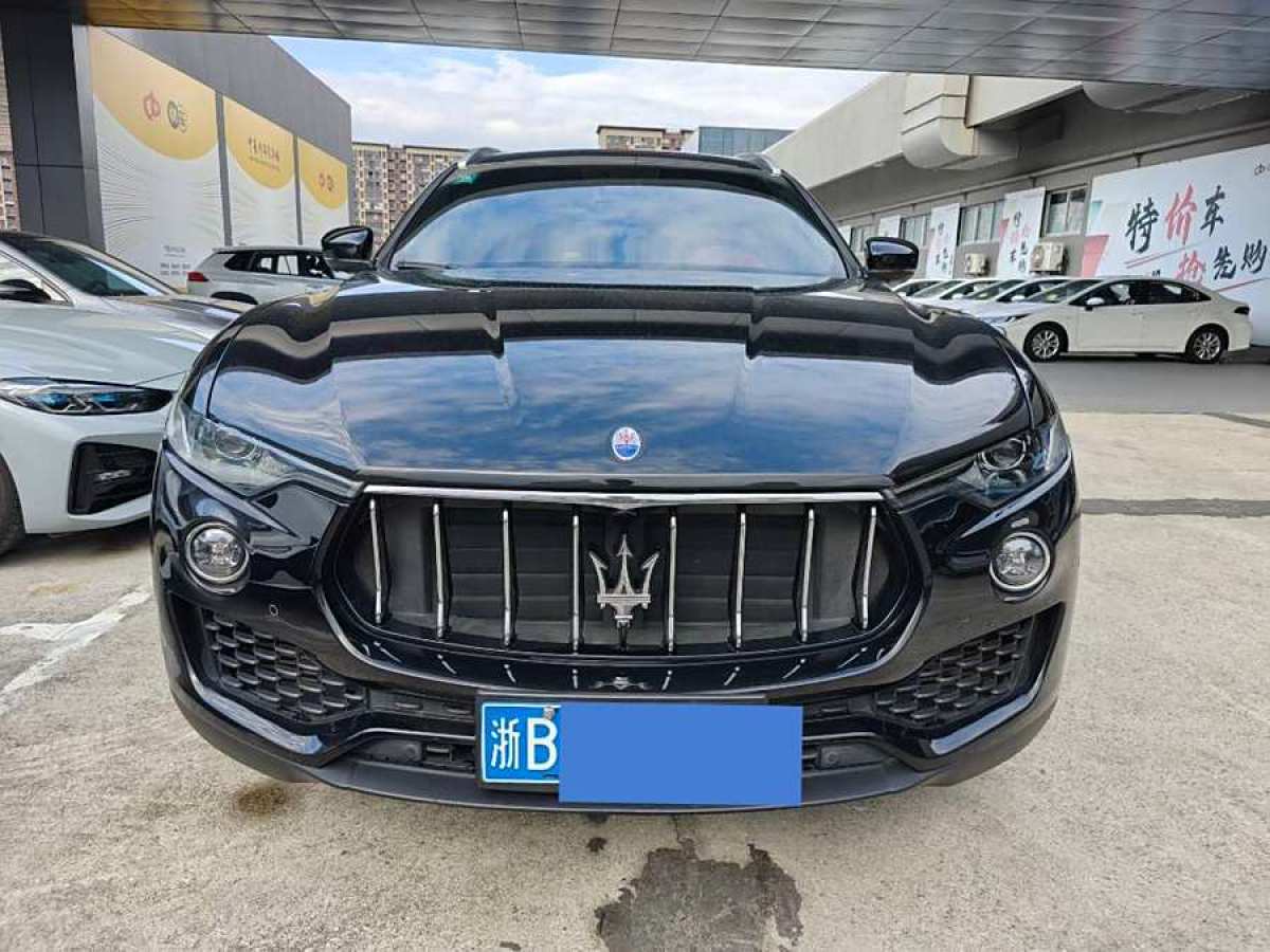 瑪莎拉蒂 Levante  2019款 3.0T 350Hp 標(biāo)準(zhǔn)版 國(guó)VI圖片