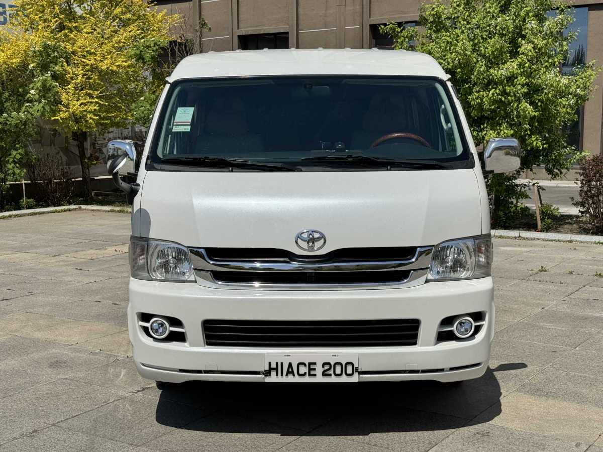 豐田 HIACE  2011款 2.7L手動(dòng)標(biāo)準(zhǔn)版10座圖片