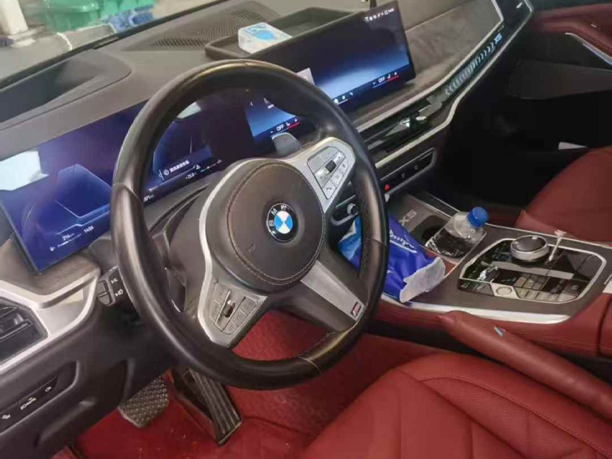 寶馬 寶馬X5  2024款 xDrive 40Li 尊享型黑焰限量版圖片
