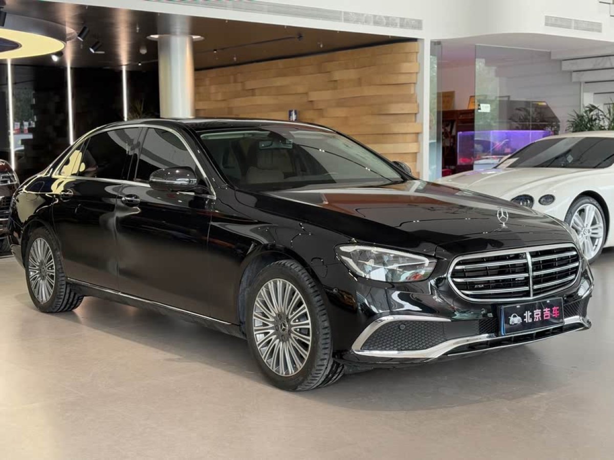奔馳 奔馳E級  2023款 改款 E 300 L 時(shí)尚型圖片