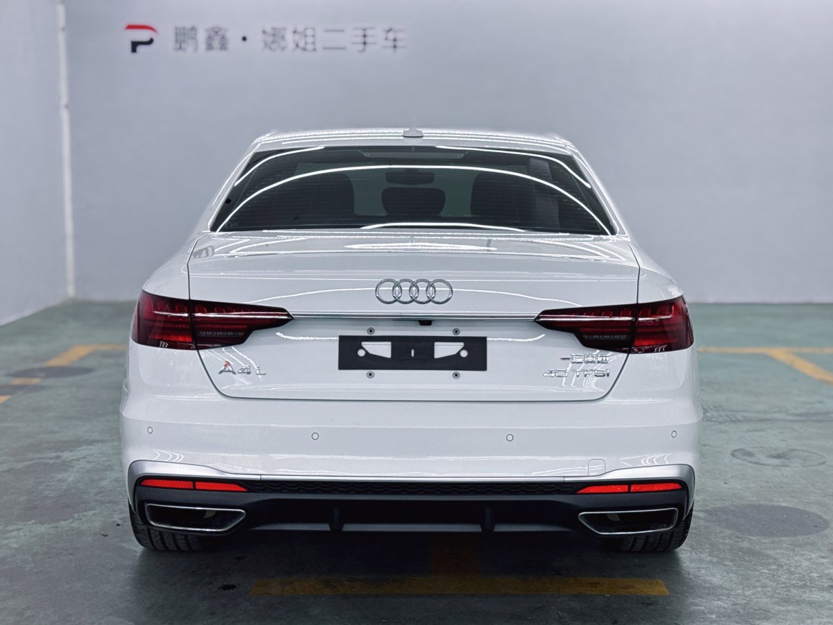 奧迪 奧迪A4L  2022款 40 TFSI 時尚動感型圖片