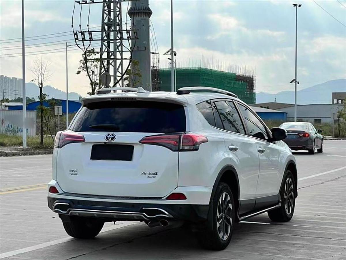 2018年3月豐田 RAV4榮放  2018款 2.5L 自動(dòng)四驅(qū)精英i版