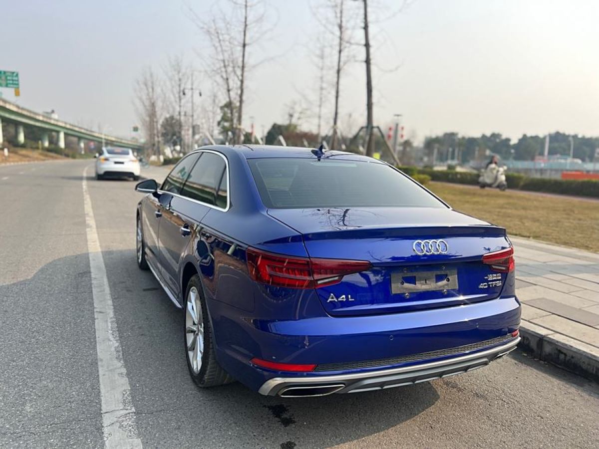 奧迪 奧迪A4L  2019款 40 TFSI 時(shí)尚型 國(guó)VI圖片