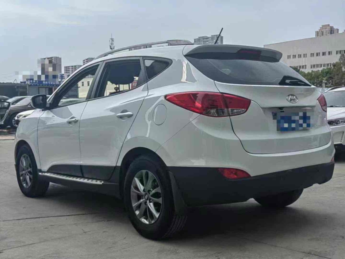 現(xiàn)代 ix35  2015款 2.0L 自動兩驅(qū)舒適型 國IV圖片