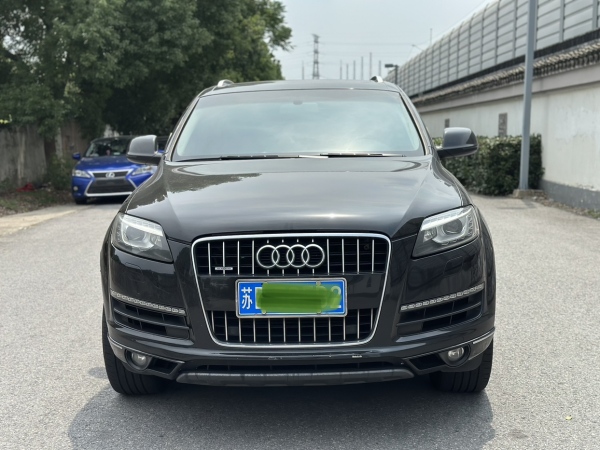 奥迪 奥迪Q7  2012款 3.0 TDI 领先型