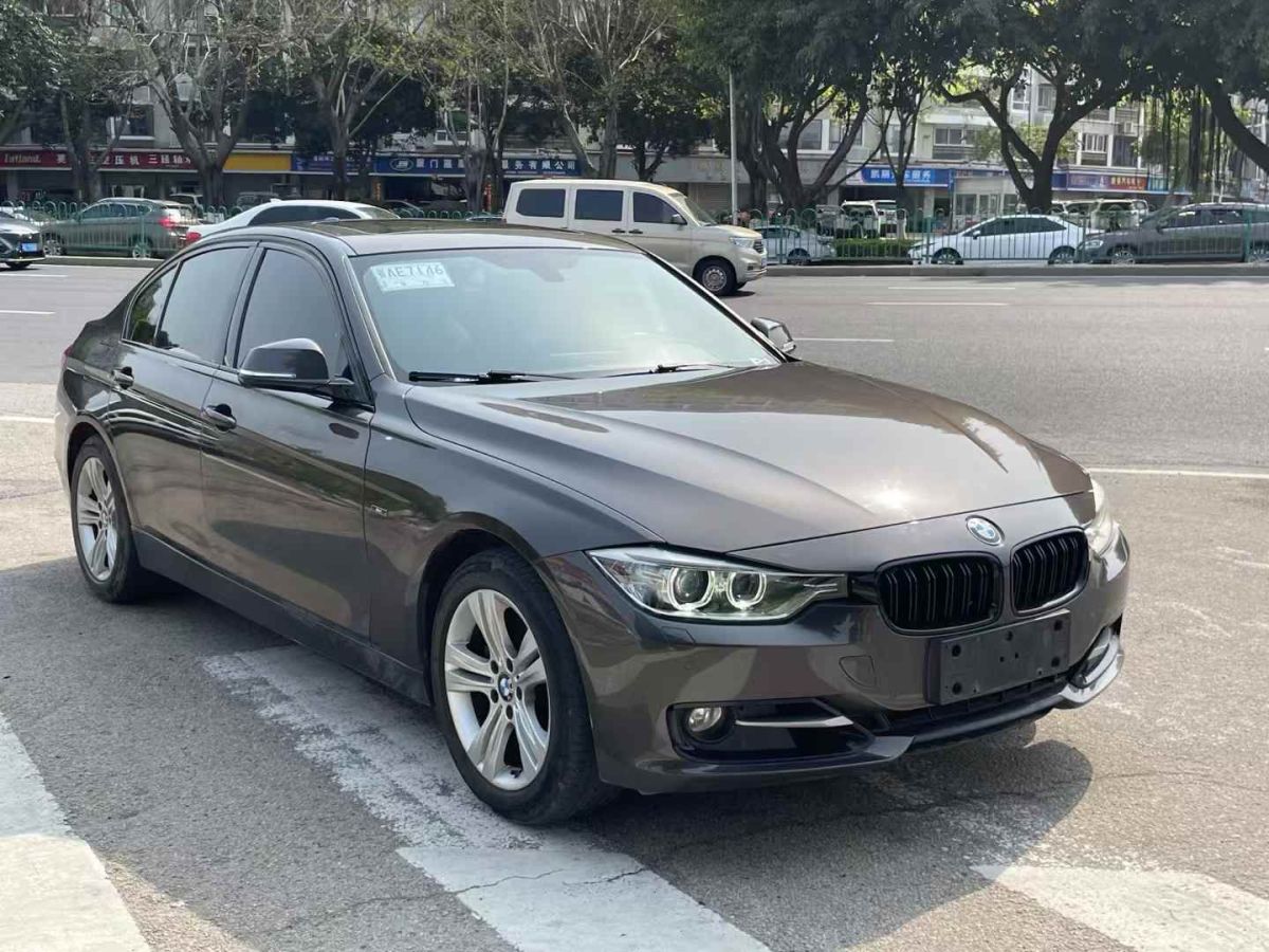 寶馬 寶馬3系  2014款 328i xDrive 2.0T 運動設(shè)計套裝圖片
