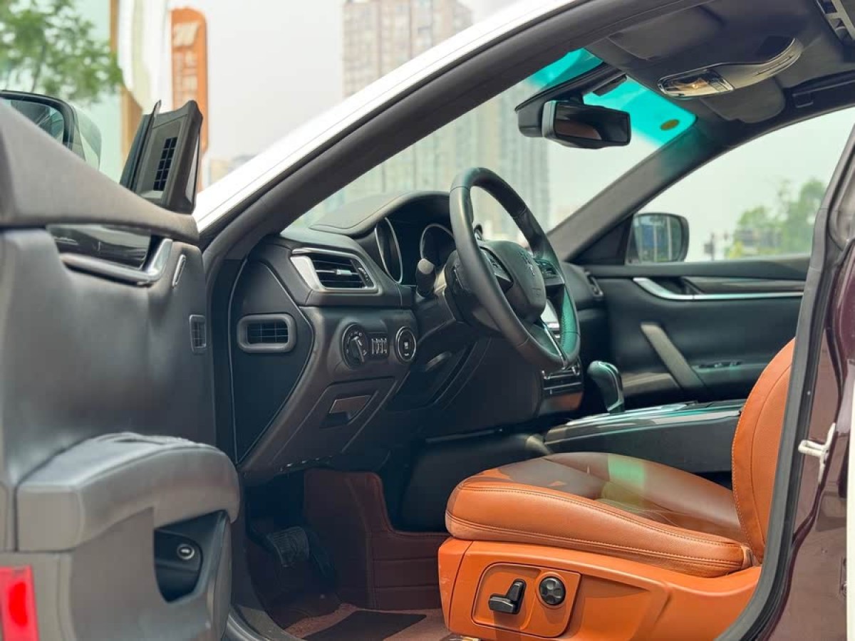 瑪莎拉蒂 Ghibli  2014款 3.0T 標(biāo)準(zhǔn)版圖片