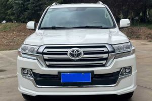 蘭德酷路澤 豐田 5.7L VX-R 12氣 底升(中東版)