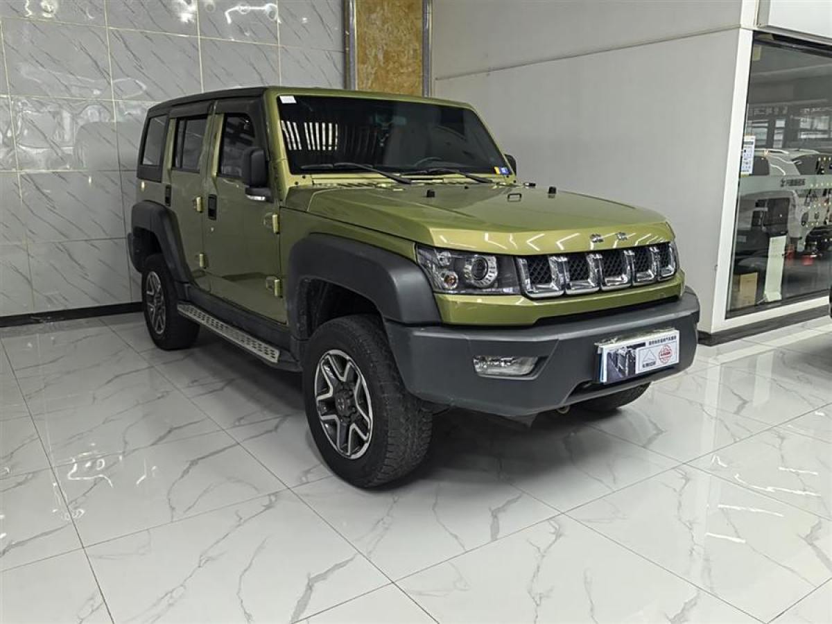 北京 BJ40  2016款 40L 2.3T 自動四驅(qū)尊享版圖片