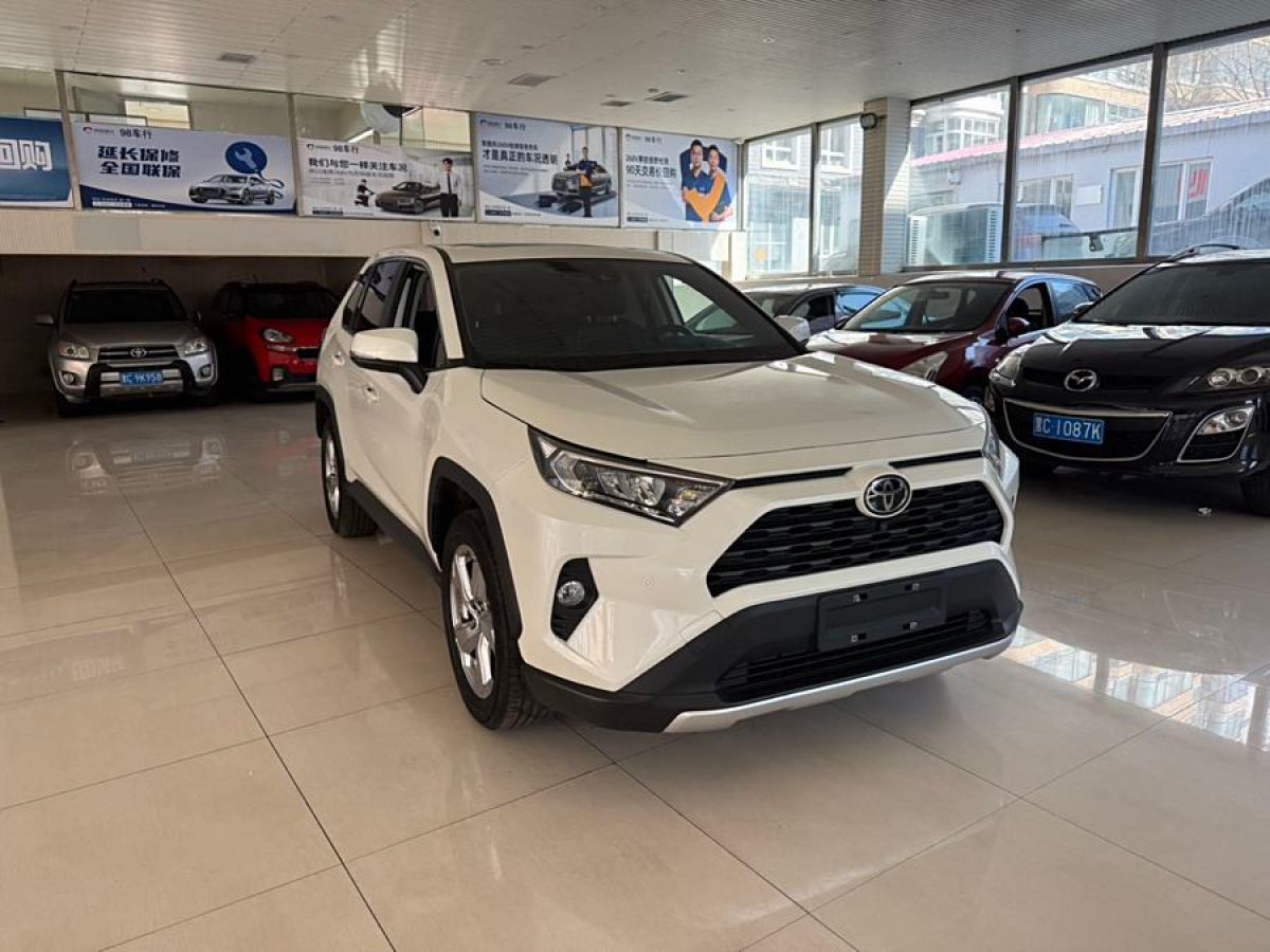 豐田 RAV4榮放  2021款 2.0L CVT兩驅(qū)風(fēng)尚PLUS版圖片