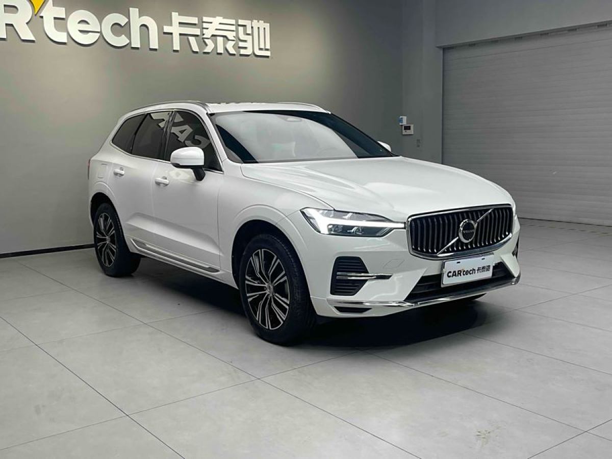 沃爾沃 XC60  2024款 B5 四驅智逸豪華版圖片