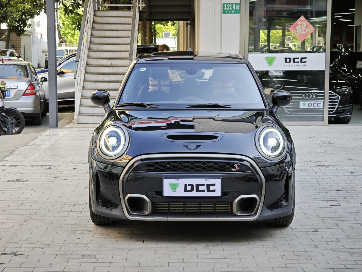 MINI MINI  2023款 2.0T COOPER S 国王十字特别版 五门版图片