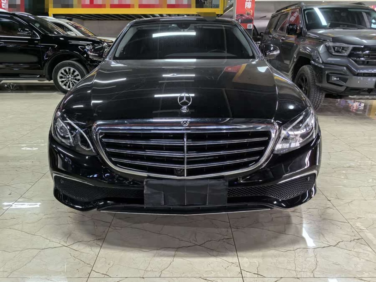 奔馳 奔馳E級  2018款 改款 E 300 L 豪華型圖片