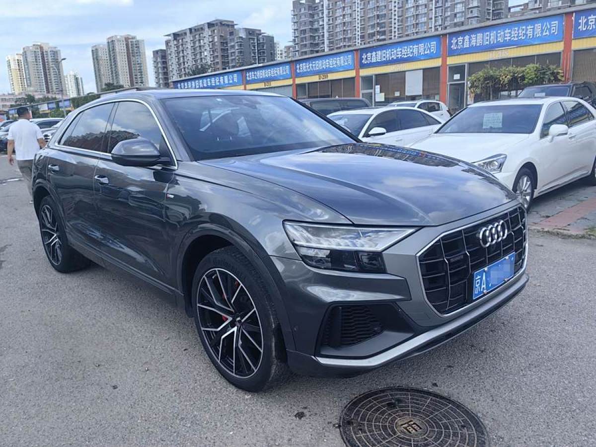 奧迪 奧迪Q8  2023款 55 TFSI 臻選動(dòng)感型圖片