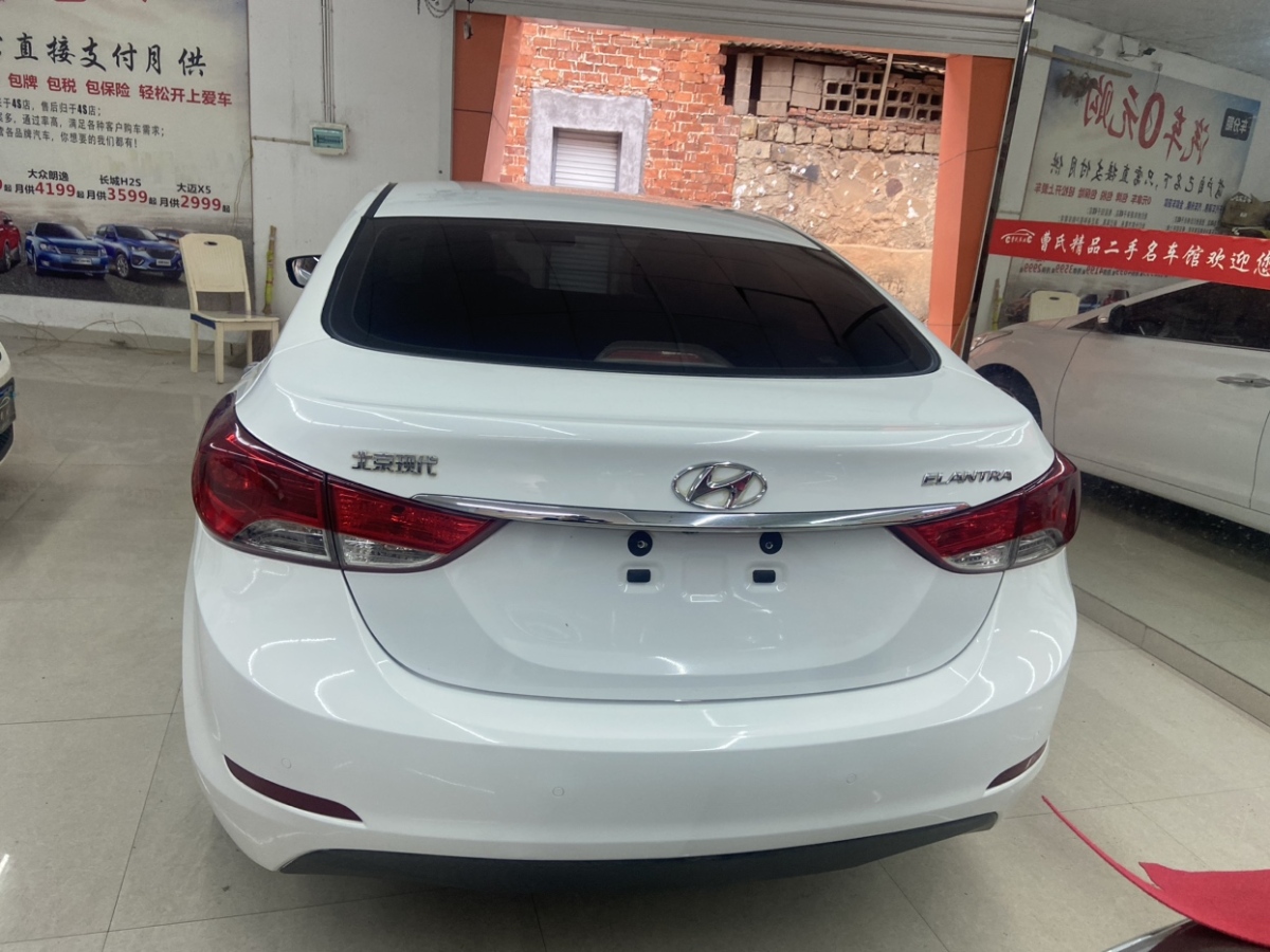 現(xiàn)代 朗動  2015款 1.6L 自動領(lǐng)先型圖片