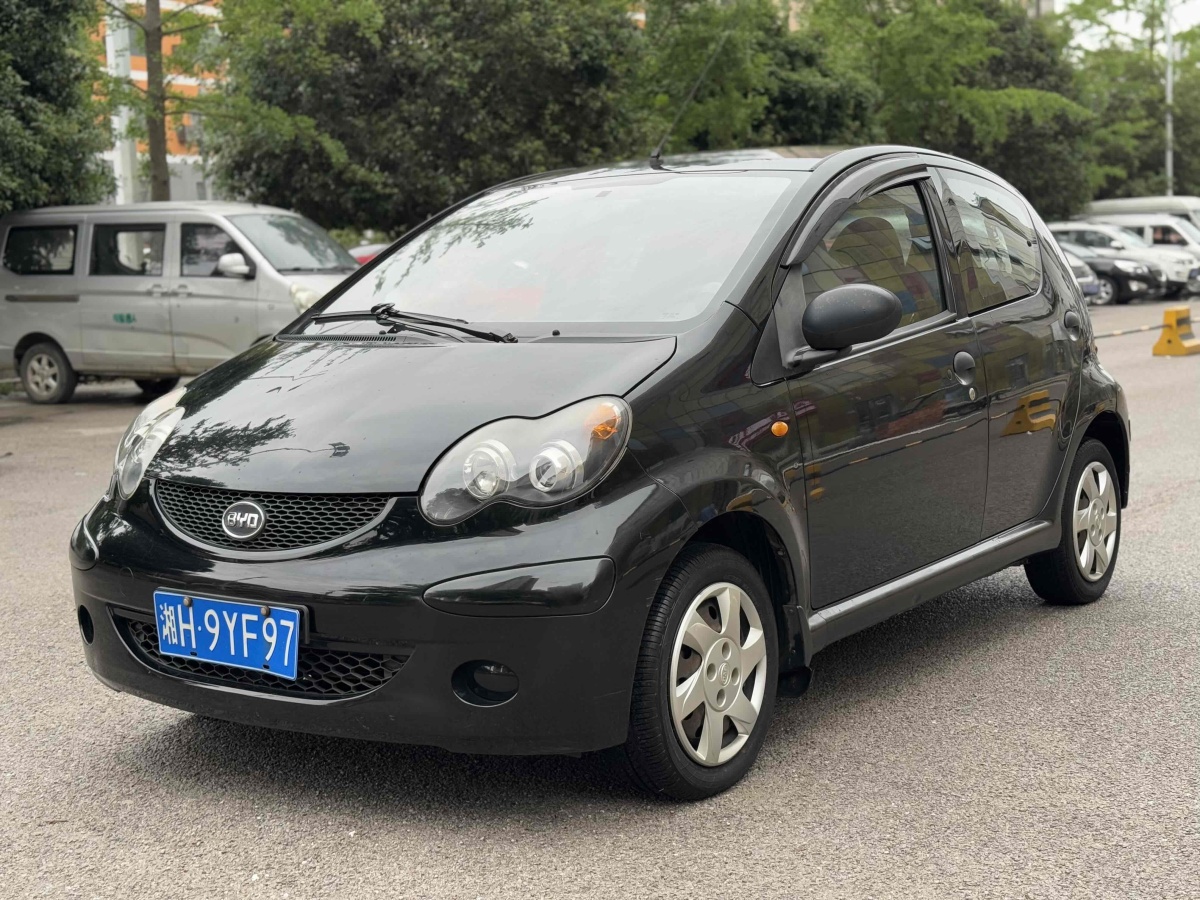 比亞迪 F0  2013款 1.0L AMT 悅酷型圖片