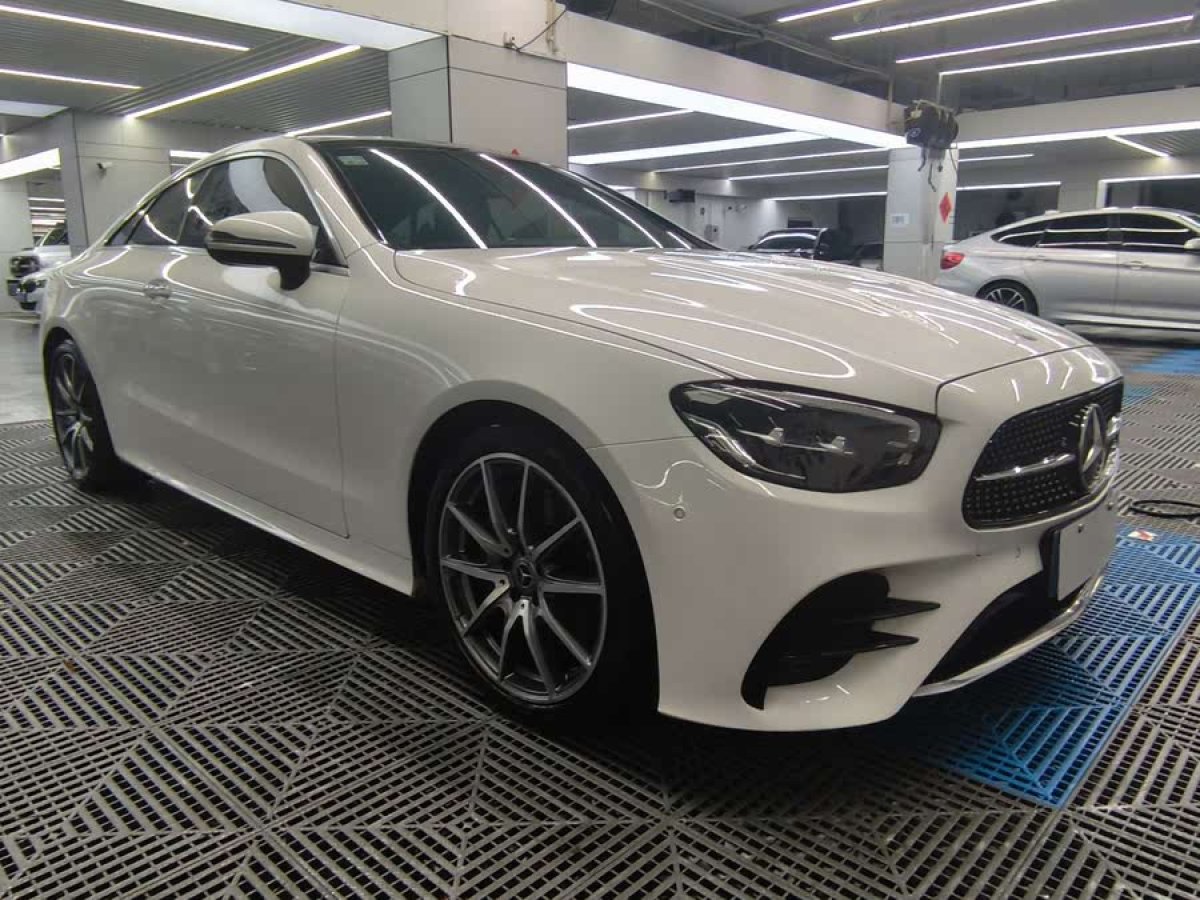 奔馳 奔馳E級(jí)  2021款 改款 E 260 轎跑車圖片