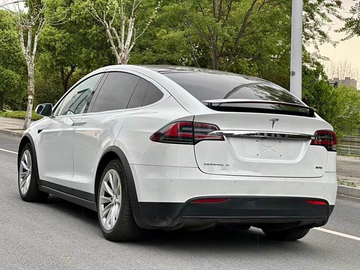 特斯拉 Model X  2016款 Model X 60D圖片