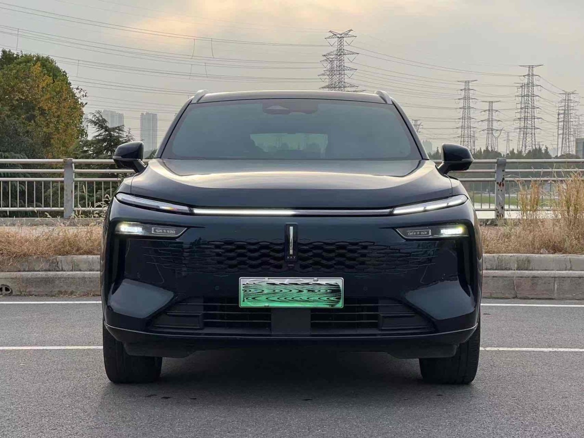 長城 摩卡DHT-PHEV  2023款 兩驅(qū)長續(xù)航版圖片