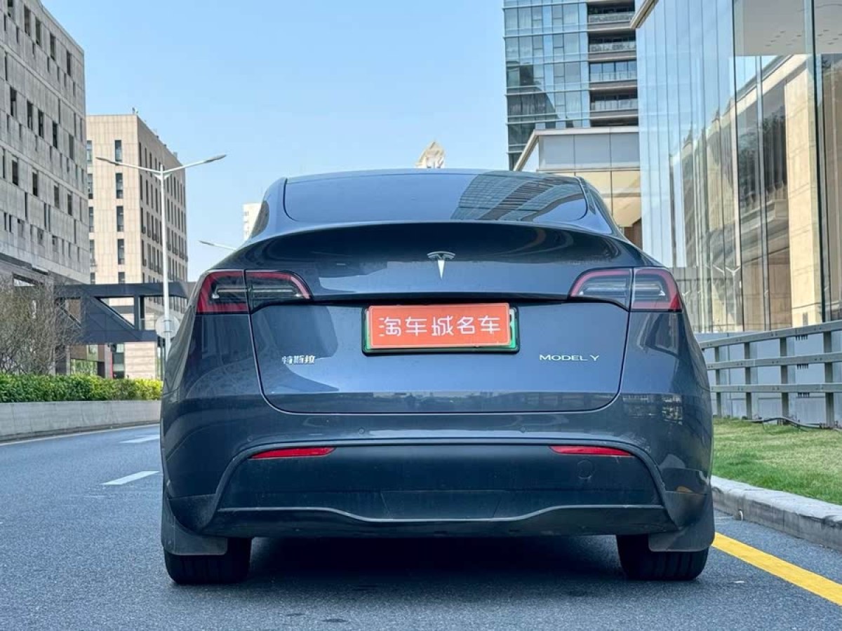 特斯拉 Model 3  2023款 煥新版 后輪驅(qū)動(dòng)圖片