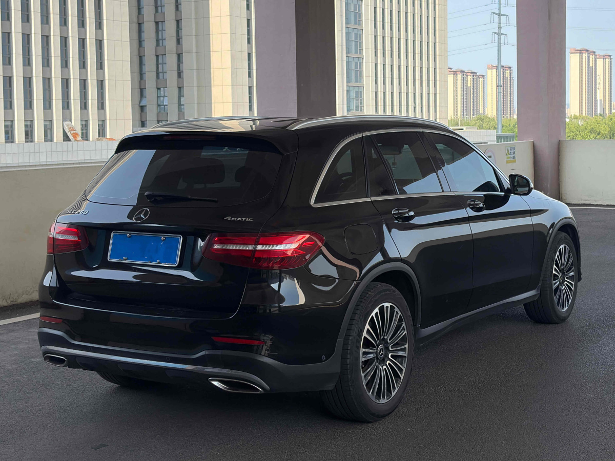 奔馳 奔馳GLC  2018款 改款 GLC 260 4MATIC 動(dòng)感型圖片